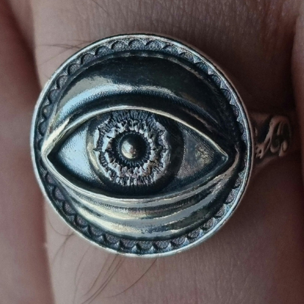 Eye Ring
