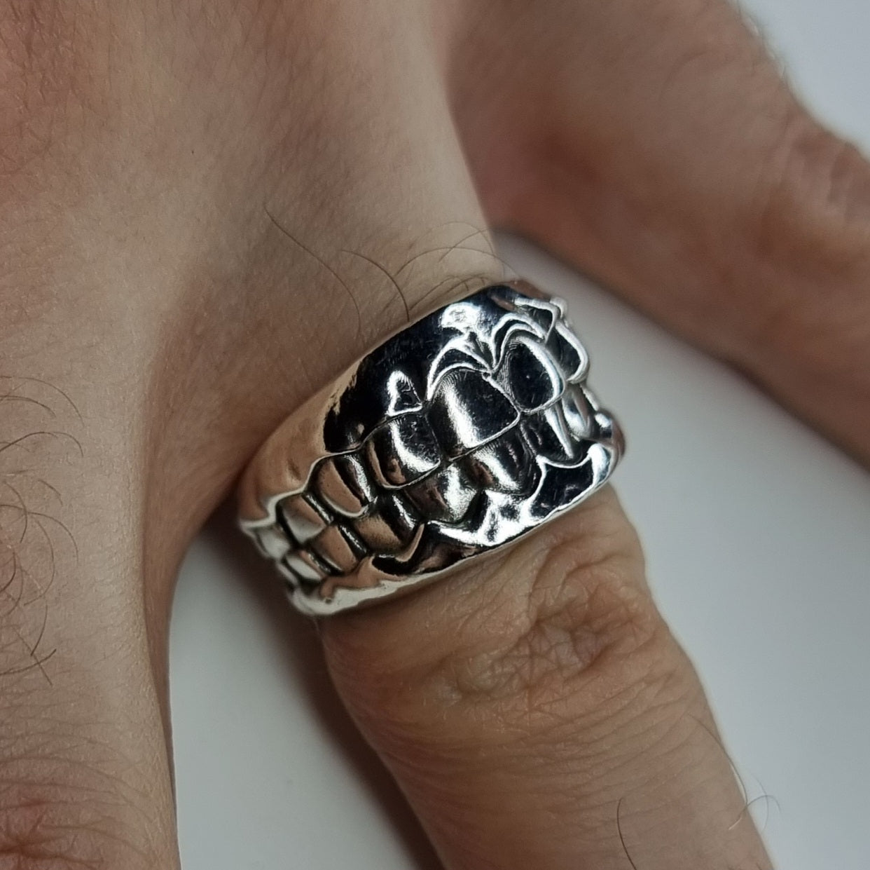 Tooth Ring